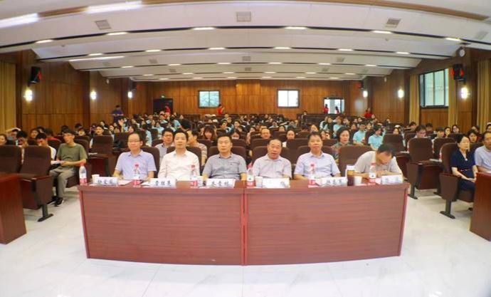 ˵��: 640f70c4ad5141d56fdf86dd995de3e