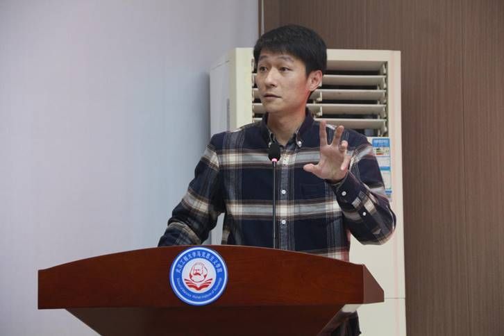 ˵��: ��ΰ��